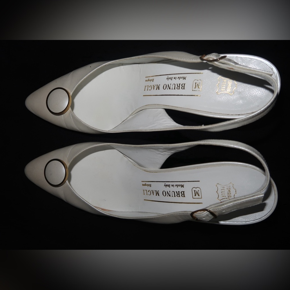 Bruno Magli Womens Shoes 8.5 White Heels Made in Italy Vintage